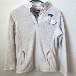 white patagonia pullover